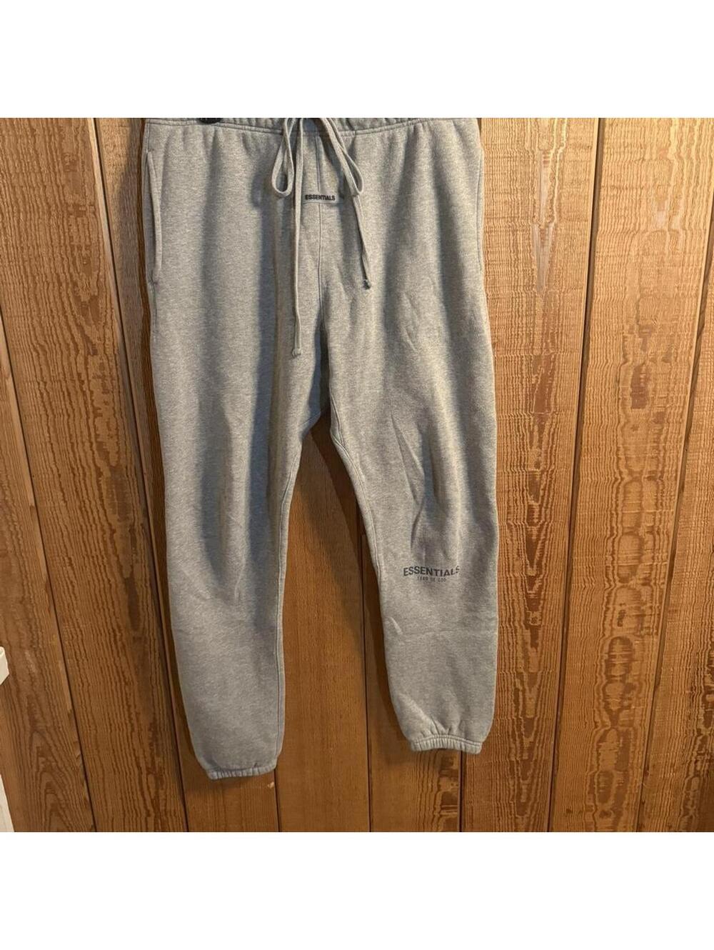 Essential Fear of God Men’s sweatpants Large Grey